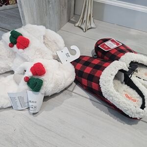 Cozy Fluffy Red White Womens Slippers Lot Size 9